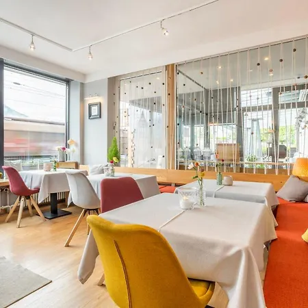 西霍夫酒店 酒店